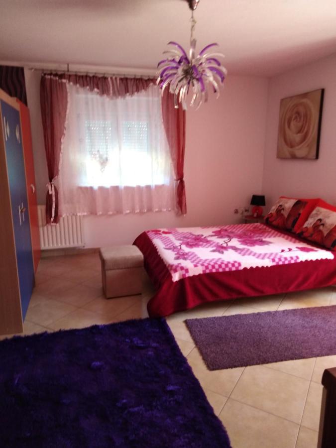 Ferienwohnung App Margareta Umag Exterior foto