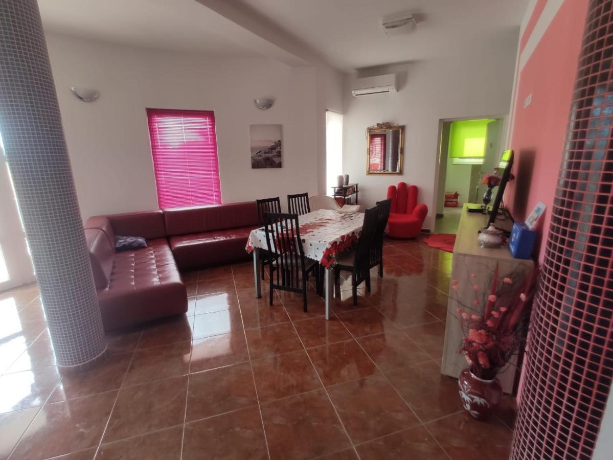 Ferienwohnung App Margareta Umag Exterior foto