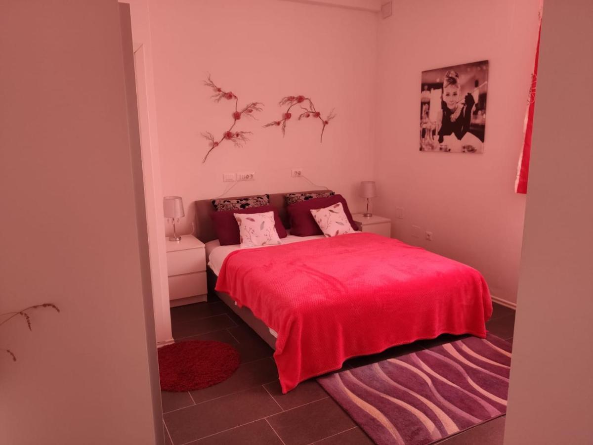 Ferienwohnung App Margareta Umag Exterior foto